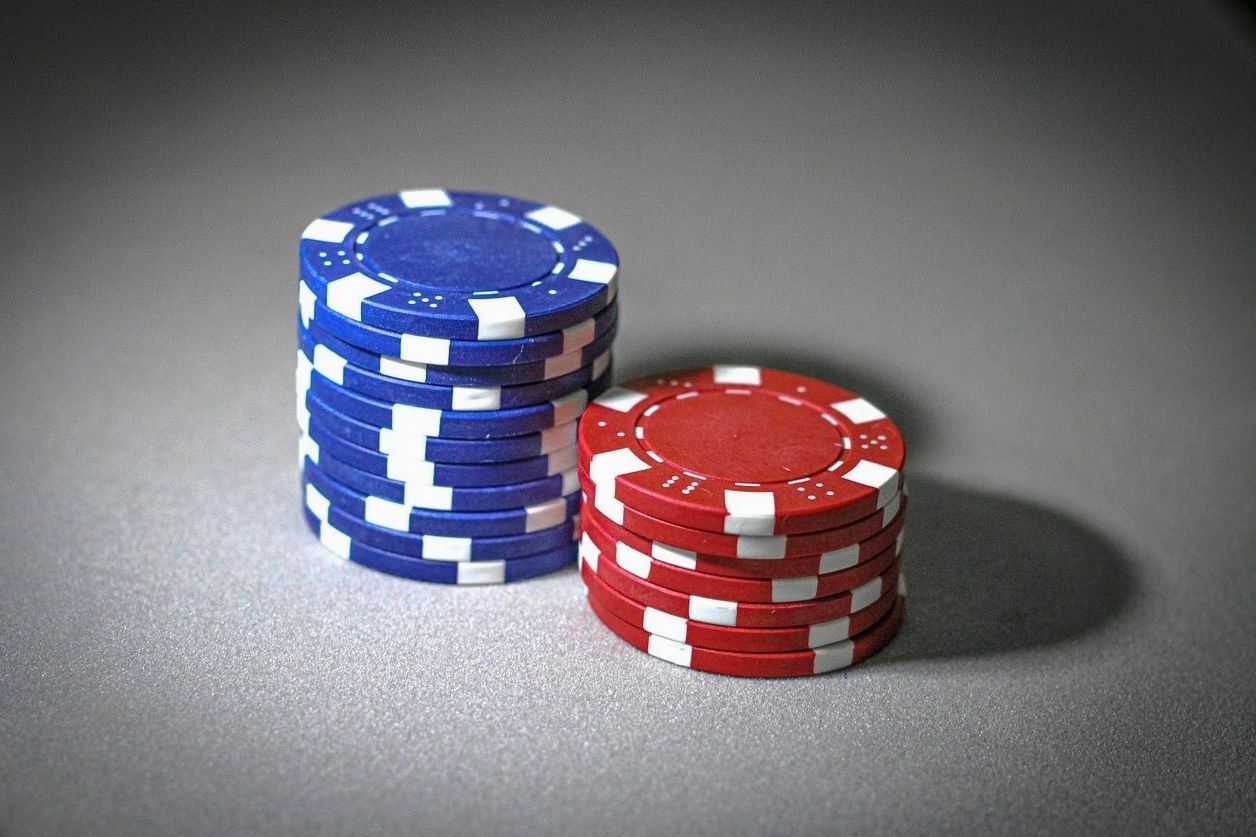 Casino roulette table at Joyfuldays